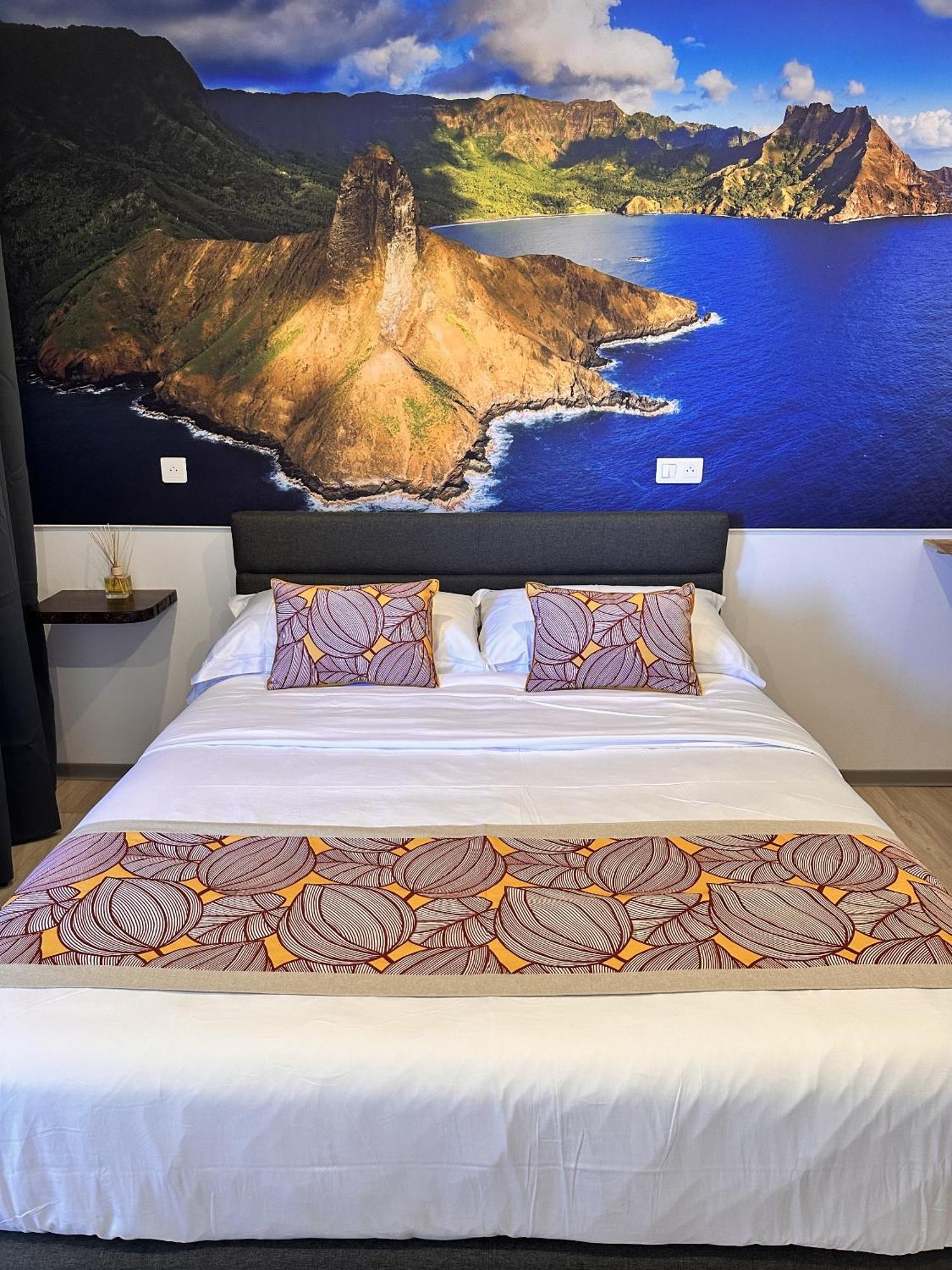 Ononui Lodge Airport, Ocean-View, Private Bathroom And Balcony, Free Wifi And Parking, On-Site Car Rental Faaa Esterno foto