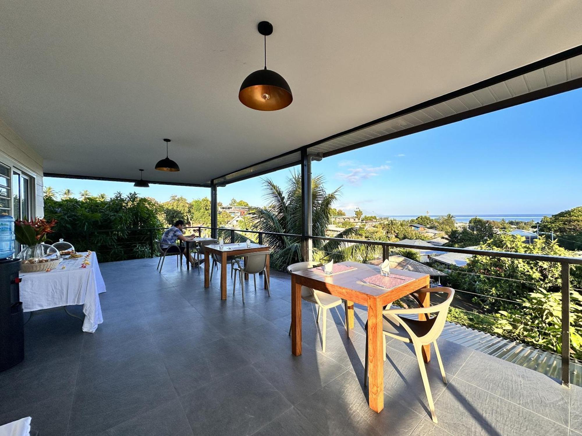 Ononui Lodge Airport, Ocean-View, Private Bathroom And Balcony, Free Wifi And Parking, On-Site Car Rental Faaa Esterno foto