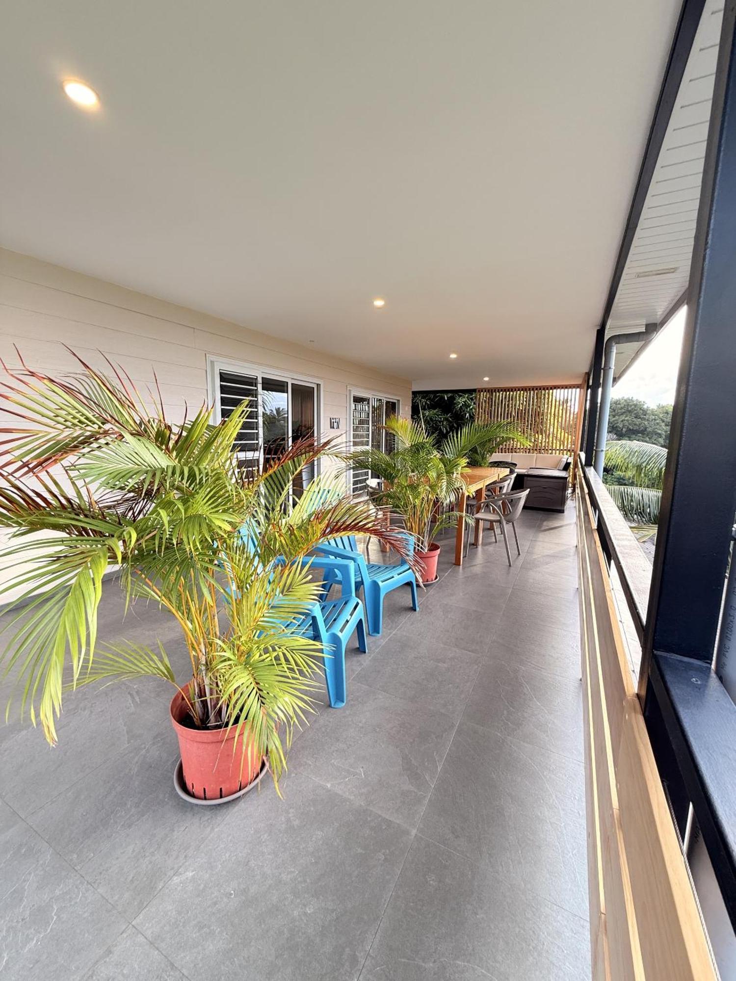 Ononui Lodge Airport, Ocean-View, Private Bathroom And Balcony, Free Wifi And Parking, On-Site Car Rental Faaa Esterno foto