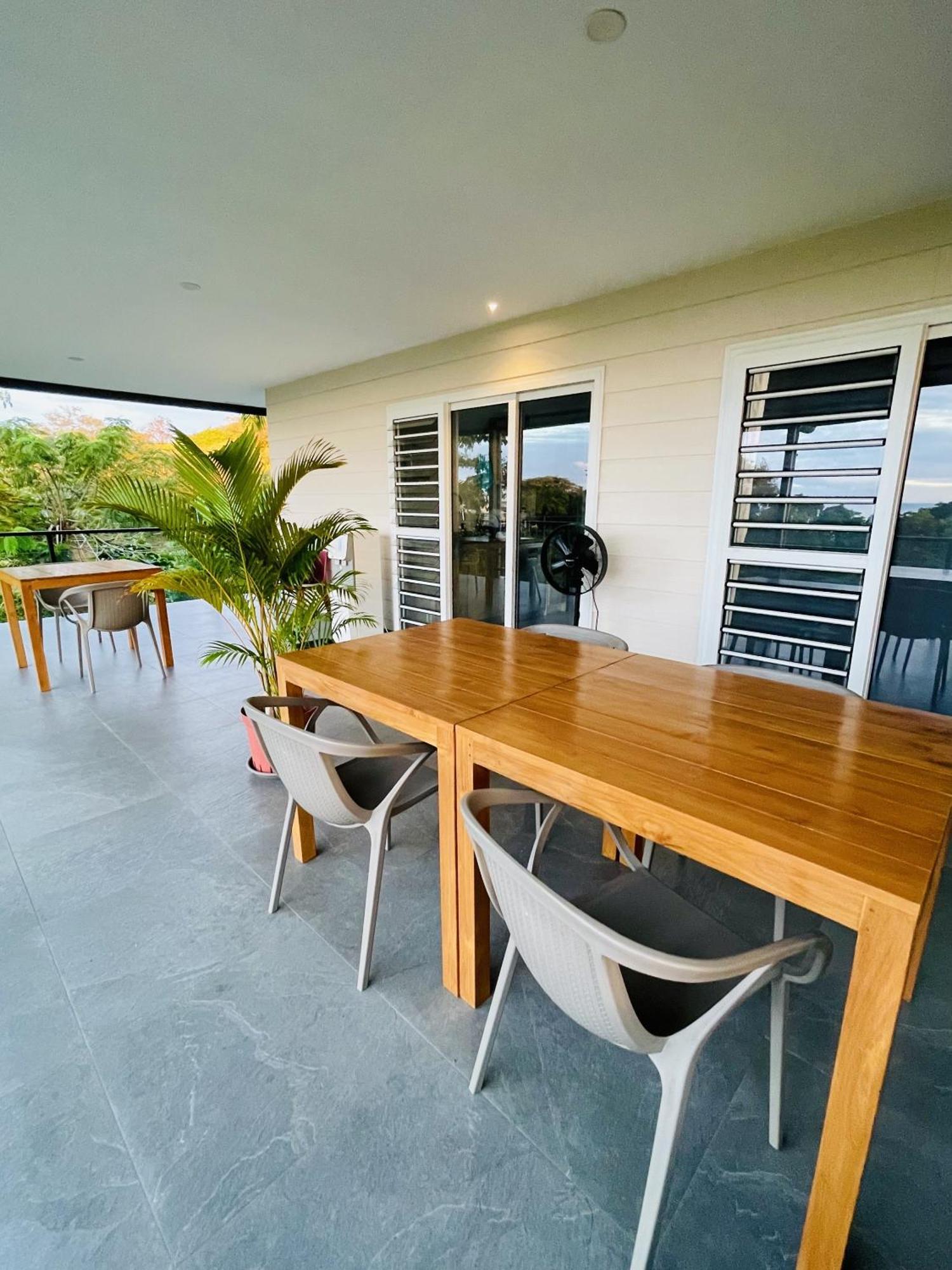 Ononui Lodge Airport, Ocean-View, Private Bathroom And Balcony, Free Wifi And Parking, On-Site Car Rental Faaa Esterno foto